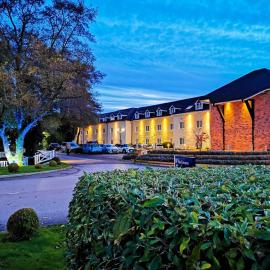Cottons Hotel and Spa，位于克努斯福德的酒店