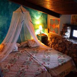 Casa rural la Quinta de Malu Romantic hotel in Cuenca Romantic getaways，位于Valeria的酒店
