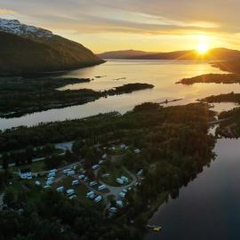 Tommerneset Camping，位于Innhavet的酒店