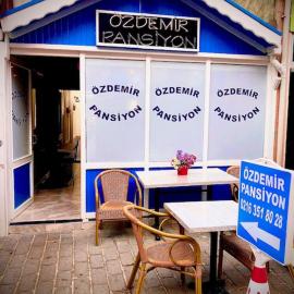 Ozdemir Pansiyon，位于雷贝里岛的酒店