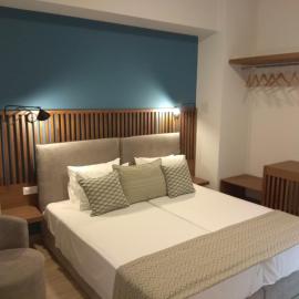 Ariadni Rooms & Apartments，位于埃尔莫波利斯的酒店