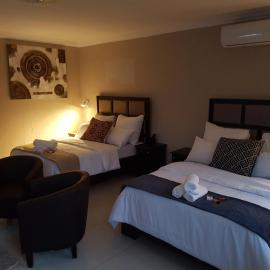 The Royal Prime Guest Lodge，位于逊邱伦的酒店