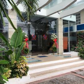 Seacliff Suites Hotel and Resort,位于Pinamalayan的酒店