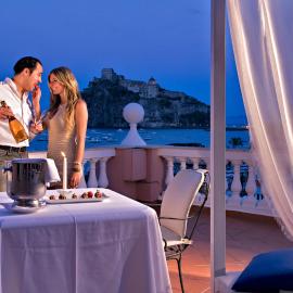 Hotel Mare Blu Terme，位于伊斯基亚波尔图的酒店