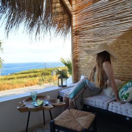 Aloe Mare Suites，位于Liaropá的酒店