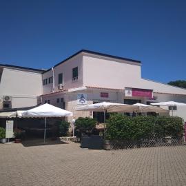 Hotel Autostello Grotte，位于卡斯特拉纳格罗泰的酒店