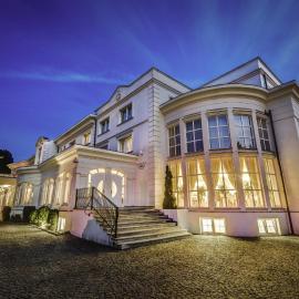 Hotel Lubicz，位于乌斯特卡的酒店