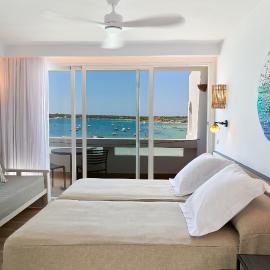 Apartamentos Sabina Playa，位于拉萨维纳的酒店