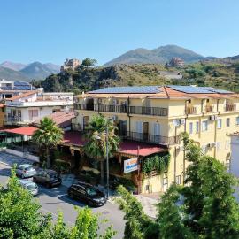 Hotel Napoleone,位于托尔托拉的酒店