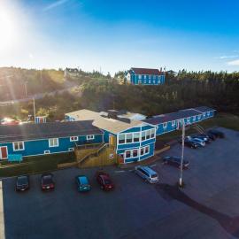 Anchor Inn Hotel and Suites，位于特威林盖特的酒店