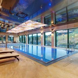 Hotel Pegaz，位于克雷尼察的酒店