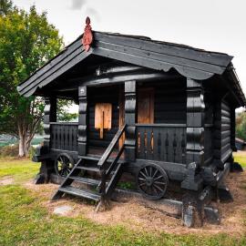 Ljoshaugen Camping，位于杜姆奥斯的酒店