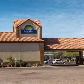 Days Inn by Wyndham Phoenix North，位于凤凰城的酒店