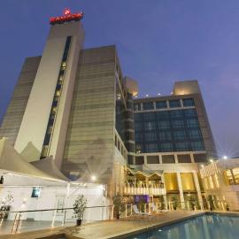 Ramada by Wyndham Navi Mumbai，位于纳威孟买的酒店