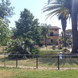 Hotel Villa dei Butteri - Aprilia,位于Casale di Padiglione的酒店