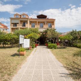 Villa Tamaris，位于拉布的酒店