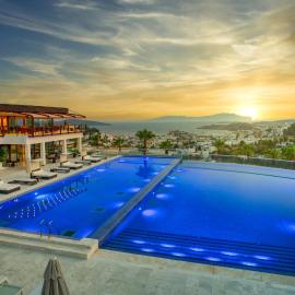 Hillstone Bodrum Hotel & Spa，位于博德鲁姆的酒店