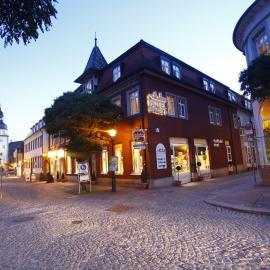 Stadthotel Engel，位于埃特林根的酒店