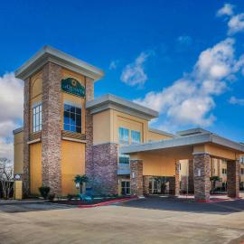 La Quinta by Wyndham Beeville，位于Beeville的酒店