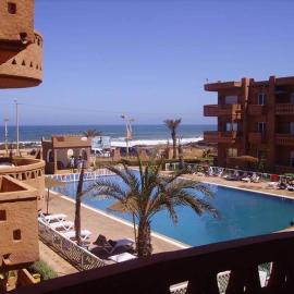 Appartement high standing piscine jardin mer proche Mohammedia，位于Figuig的酒店