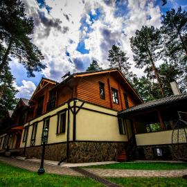 Явір Резорт，位于Starychi的酒店