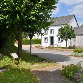 Ferienhaus Baustert，位于Baustert的酒店