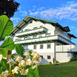 Landgasthof & Seminarhotel Kobleder，位于Mettmach的酒店