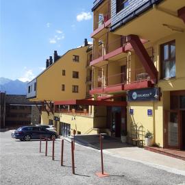 Apartamentos SNÖ Edelweiss，位于塞尔勒的酒店