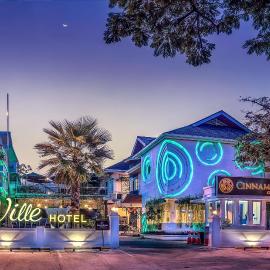 Oxville Hotel，位于巴东的酒店