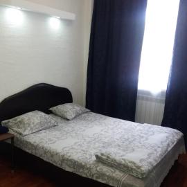 Nuri Hotel Стадион，位于卡拉甘达的酒店