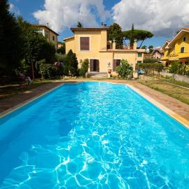 Appartamento Villa Matone，位于格罗塔费拉塔的酒店