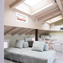 Casa Porto Vecchio by Villa Porta Collection，位于勒威诺的酒店