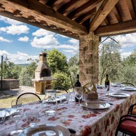 Villa Bellaria Lucignano，位于卢奇尼亚诺的酒店