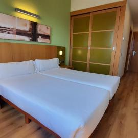 Hotel La Boroña，位于希洪的酒店