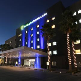 Holiday Inn Express Hotel & Suites Hermosillo by IHG，位于埃莫西约的酒店