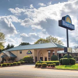 Days Inn by Wyndham Thomaston，位于Thomaston的酒店