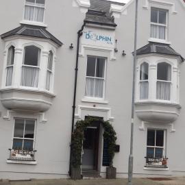 The Dolphin Hotel & Restaurant，位于彭布罗克码头的酒店