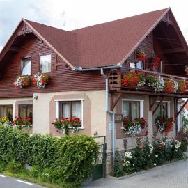 Pensiune Saroklak，位于Sîncraiu的酒店