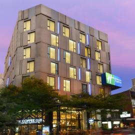Holiday Inn Express Bangkok Sukhumvit 11 by IHG