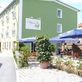 Hotel-Gasthof-Fellner，位于林区富尔特的酒店