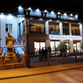 Nepomucen，位于Gołąb的酒店