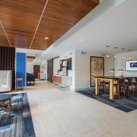 Holiday Inn Express Mira Mesa San Diego by IHG，位于米拉梅萨的酒店