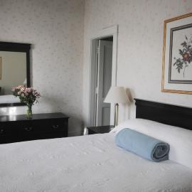Hotel Coolidge,位于白河交界处的酒店
