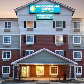 WoodSpring Suites Raleigh Northeast Wake Forest，位于罗利的酒店