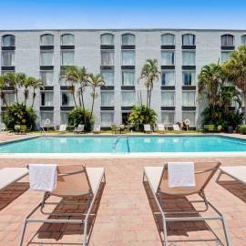 Plaza Hotel Fort Lauderdale,位于劳德代尔堡的酒店