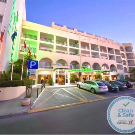 Aparthotel Calema Avenida Jardim，位于蒙蒂戈杜的酒店