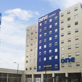 One Puebla FINSA，位于普埃布拉的酒店