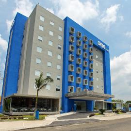 One Villahermosa 2000，位于比亚埃尔莫萨的酒店