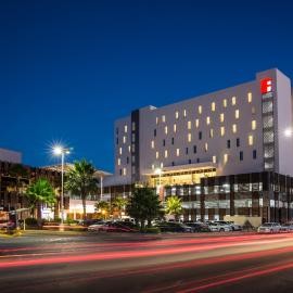 Fiesta Inn Los Mochis,位于洛斯莫奇斯的酒店
