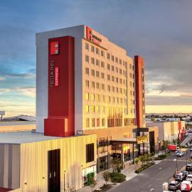 Fiesta Inn Express Puebla Explanada，位于普埃布拉的酒店